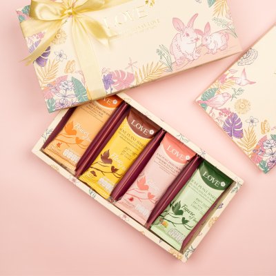 (เซ็ตของขวัญ) Love Protein Gift set ของขวัญเยี่ยมคลอด ของขวัญคุณแม่ตั้งครรภ์ คุณแม่หลังคลอด 4 รสชาติ 8 ซอง