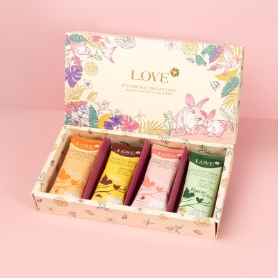 (เซ็ตของขวัญ) Love Protein Gift set ของขวัญเยี่ยมคลอด ของขวัญคุณแม่ตั้งครรภ์ คุณแม่หลังคลอด 4 รสชาติ 8 ซอง