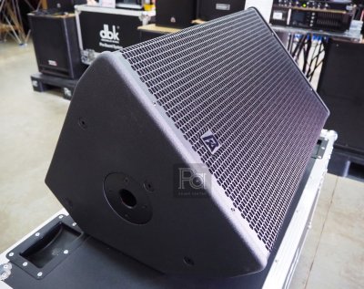 P.AUDIO X10-15AW Active Speaker 15" ตู้ลำโพงมีแอมป์ในตัว ขนาด 15 นิ้ว