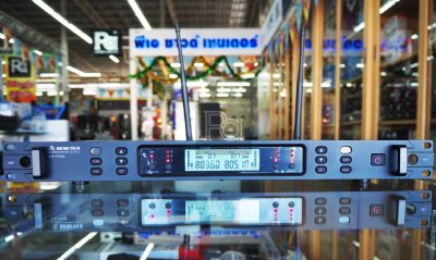 MICRO TECH MT 777D ไมโครโฟนไร้สาย ไมค์ถือคู่ ปรับความถี่ได้ มี DSP ปรับ EQ Effect ในตัว