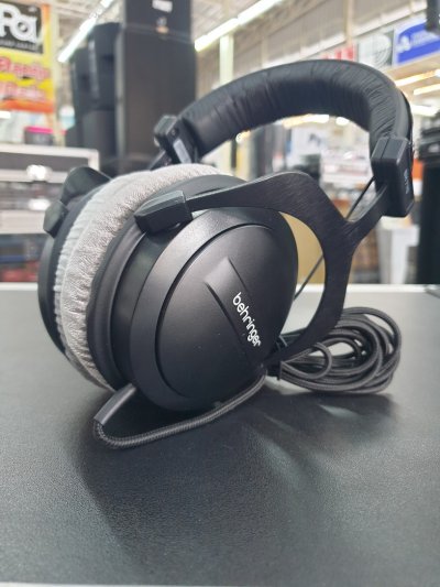 BEHRINGER BH 770 Headphones