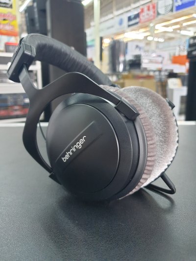 BEHRINGER BH 770 Headphones