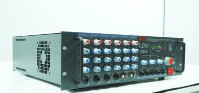 NPE LDM-1000 เพาเวอร์มิกเซอร์โมโน ระบบประกาศ 1000วัตต์ ไมค์ 4 ช่อง/ 2 AUX AC/DC