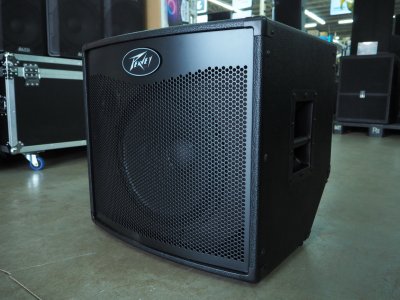 PEAVEY Tour TKO 115 ตู้แอมป์เบส