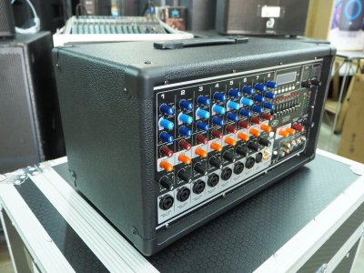 PEAVEY PVi ® 8500 เพาเวอร์มิกเซอร์สเตอริโอ 8 ชาแนล 400วัตต์ มีแอมป์ในตัว USB/Bluetooth