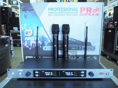 PROPLUS KM-525 ไมโครโฟนไร้สาย ไมค์ถือคู่ ปรับคลื่นความถี่ได้ ความถี่ใหม่2564ตามกำหนด กสทช