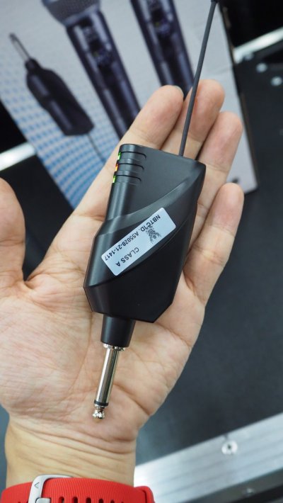 PROPLUS RM-888 ไมค์ลอยถือคู่UHF ราคาประหยัดคุ้มค่า เสียงดีมาก ใช้ในบ้าน/ใช้ร้องเพลงบนรถตู้รถทัวร์