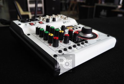 PASS AG 06 MIXER มิกเซอร์อนาลอก เอฟเฟคแท้ พร้อม ไมโครโฟนไร้สายคู่ ในตัว PASS AG 06 MIXER มิกเซอร์อนาลอก เอฟเฟคแท้ พร้อม ไมโครโฟนไร้สายคู่ ในตัว
