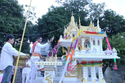 พิธีตั้งศาล อุดมสุข