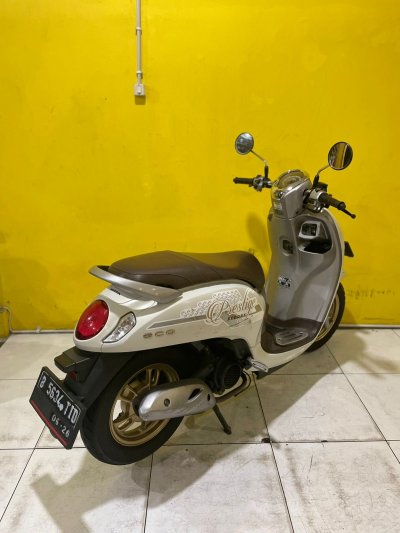 SCOOPY PRESTIGE 2021