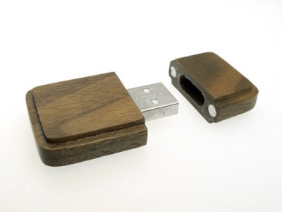 USB Flash Driveทำจากไม้