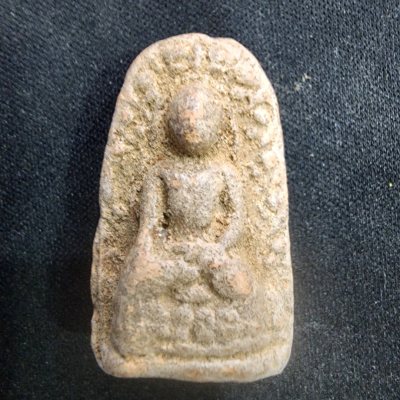 พระลือหน้ามงคล (พระคือชัยชนะ)เนื้อดิน