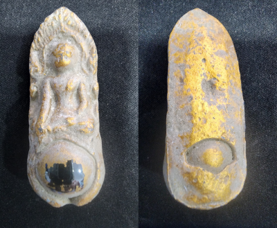 พระลือโขงเนื้อชิน ติดเม็ดพระธาตุ