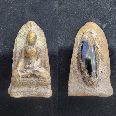 พระรอดหลวงเนื้อดิน หลังเหล็กไหล
