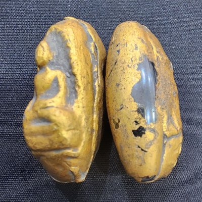 พระรอดบนเหล็กไหล มีกริง กรุดอยไซ
