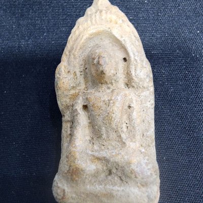 พระลือโขงซุ้มเรือนแก้วเนื้อดิน