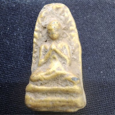 พระรอดปางปฐมเทศนา (นะบังภัย) เนื้อชิน กรุดอยไซ4