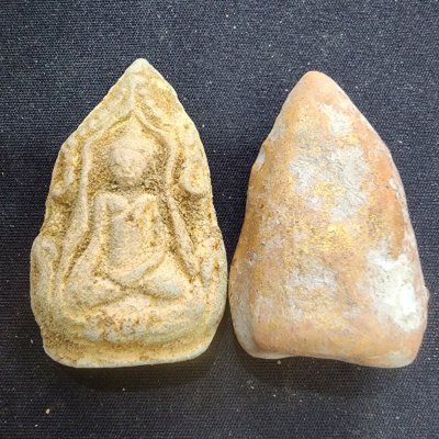 พระลือซุ้มนาค เนื้อดิน กรุดอยไซ ลำพูน