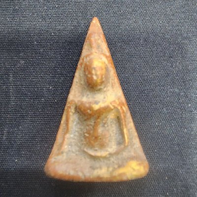 พระนางพญาเนื้อดิน กรุดอยไซ