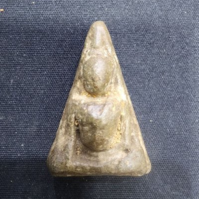 พระนางพญาเนื้อดิน กรุดอยไซ