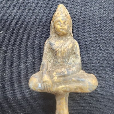 พระยอดธง เนื้อชิน กรุดอยไซ