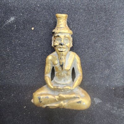 พระฤาษี เนื้อเมฆพัดทอง กรุดอยไซ