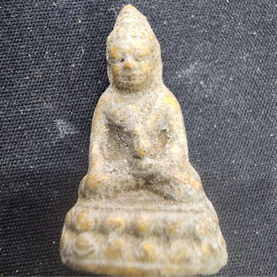 พระไพรีพินาศ (องค์ลอย) เนื้อดิน กรุดอยไซ