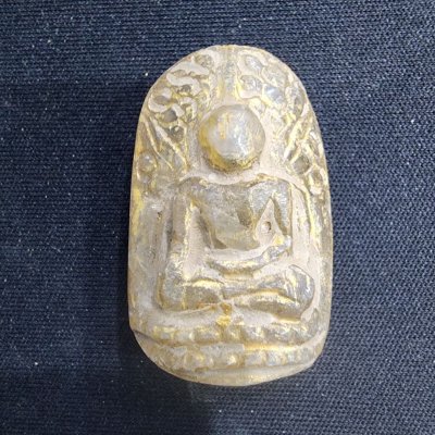 พระคงเนื้อพระธาตุ กรุดอยไซ