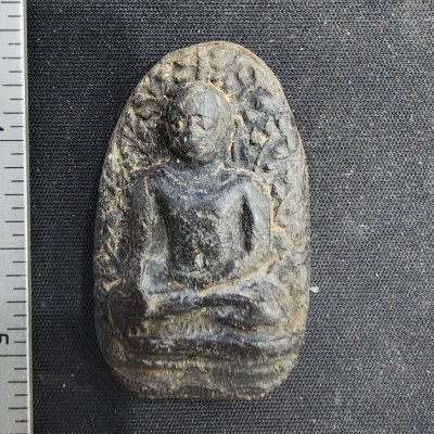 พระเปิมเนื้อดินดำ กรุดอยไซ1