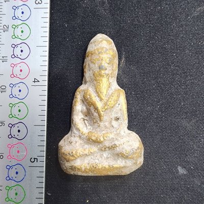พระฤาษีเนื้อชิน กรุดอยไซ