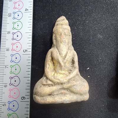 พระฤาษีเนื้อดิน กรุดอยไซ