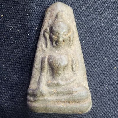 พระผงสุพรรณเนื้อดิน กรุดอยไซ