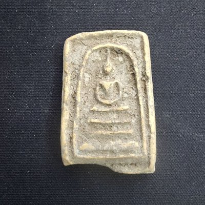 พระสมเด็จเนื้อดิน กรุดอยไซ