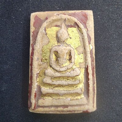พระสมเด็จเนื้อดิน กรุดอยไซ