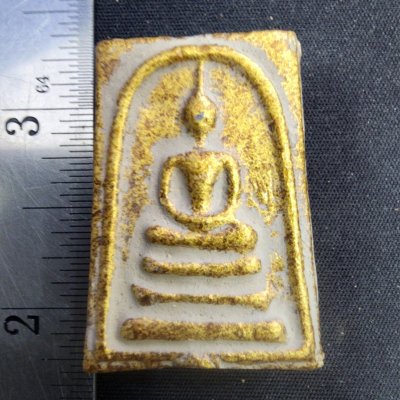 พระสมเด็จ หลังเม็ดพระธาตุ กรุดอยไซ