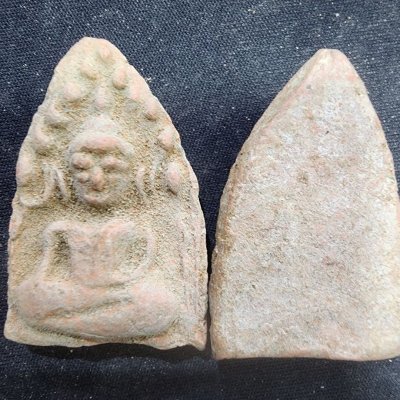 พระขุนแผนเนื้อดิน กรุดอยไซ