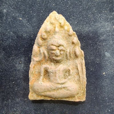 พระขุนแผนเนื้อดิน กรุดอยไซ