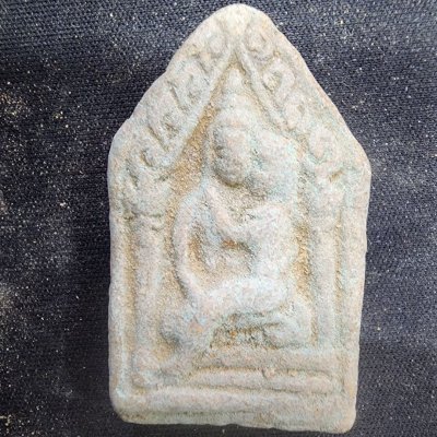 พระขุนแผนอุ้มนางเนื้อดิน กรุดอยไซ