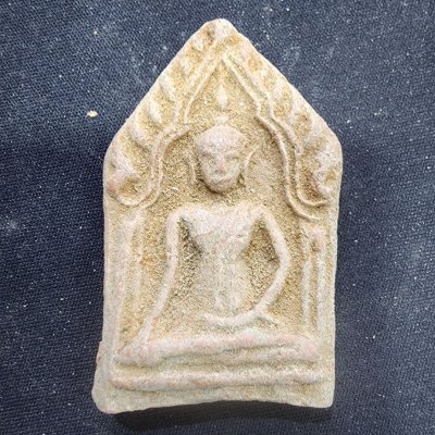 พระขุนแผนเนื้อดิน กรุดอยไซ