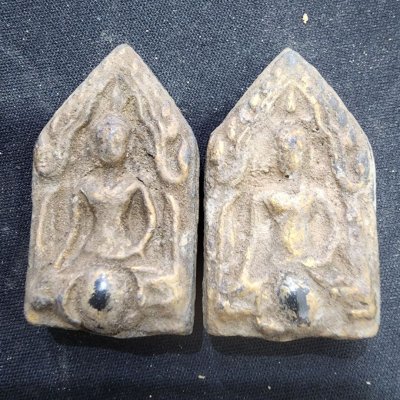 พระขุนแผนสองหน้า เนื้อชิน กรุดอยไซ