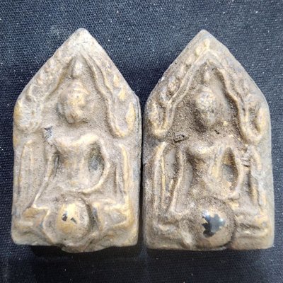 พระขุนแผนสองหน้า เนื้อชิน กรุดอยไซ