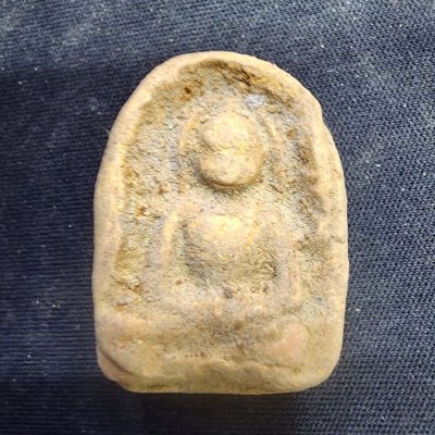 พระซุ้มกอเนื้อดิน กรุดอยไซ