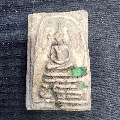 พระสมเด็จปรกโพธิ์ เนื้อดิน กรุดอยไซ