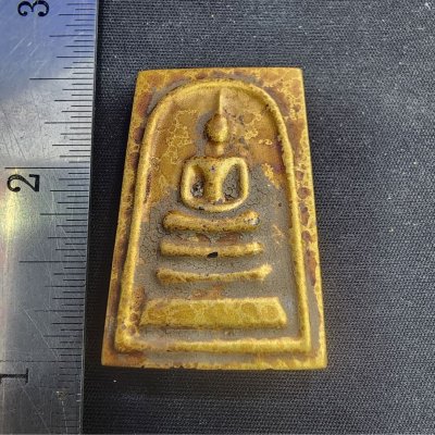พระสมเด็จเหล็กไหล หลังพระพุทธชินราช กรุดอยไซ