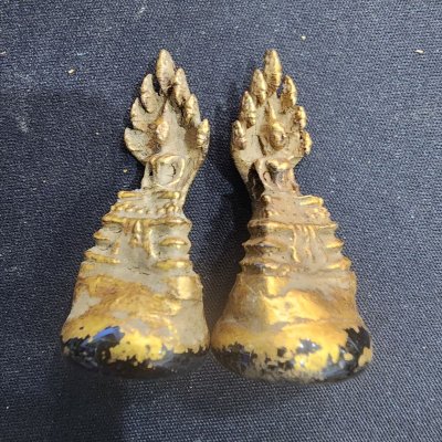 พระนาคปรกเนื้อชิน บนพระธาตุ กรุดอยไซ