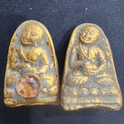 พระอุปคุตสองหน้า เนื้อดินมีเม็ดพระธาตุ กรุดอยไซ