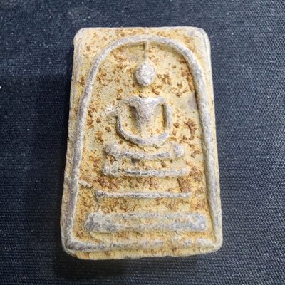 พระชุดเบญจภาคีเนื้อดิน (มีกริ่ง) กรุดอยไซ