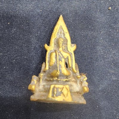 พระพุทธชินราชเนื้อชิน เม็ดพระธาตุ กรุดอยไซ