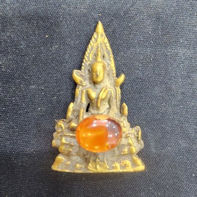 พระพุทธชินราชเนื้อชิน เม็ดพระธาตุ กรุดอยไซ