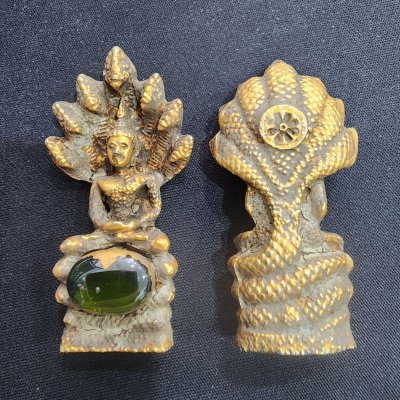 พระนาคปรกเนื้อชินทอง เม็ดพระธาตุ กรุดอยไซ